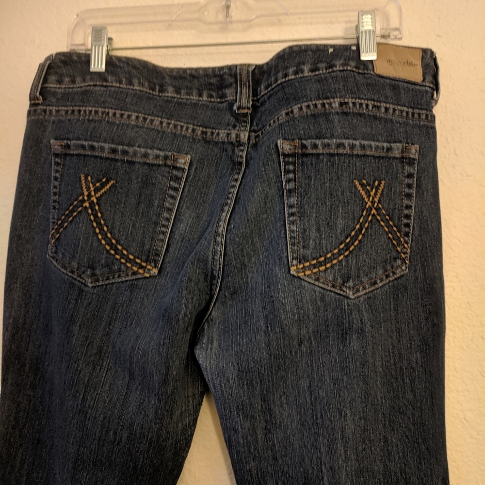 Anchor blue jeans come with a shirt